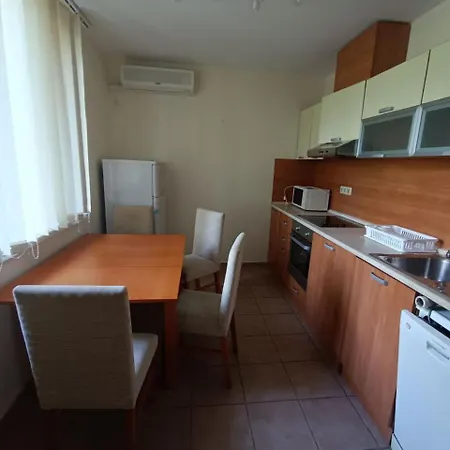 Apartman Crown Club Elenite
