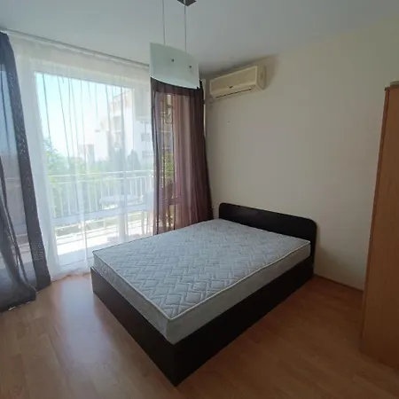 Crown Club Apartman