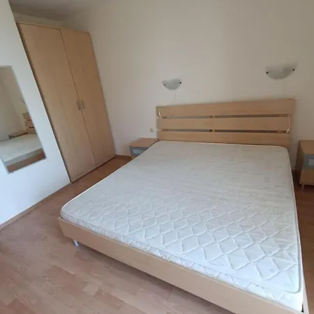 Crown Club Apartman
